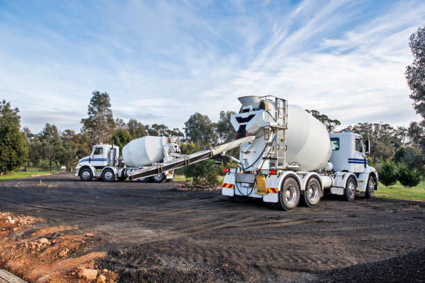 Best Concrete Walkway Installation  in Lake St Louis, MO